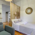 Victoria Studio I
