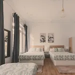 8 Rooms, 6 Bathrooms Over Gran Via Street