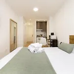 Luxury IV - Ferga Suites