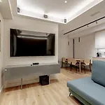 Stylish 5Br Flat With Terrace