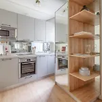 Moderno Y Elegante Apartamento En Barrio De Salamanca