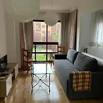 Apartamento Completo Tranquilo Para 2 Cerca Del Estadio Metropolitano De Ifema Recinto Ferial Y Del Aeropuerto De Madrid