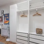 Cozy Renovated -1Bd 1Bath -Anton Martin