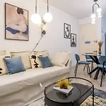 Chic Atocha Loft - Perfect Location And Style