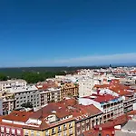 Plaza Espana Luxury Apt