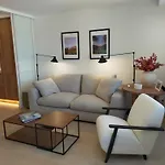 Plaza Espana Luxury Apt
