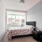 Alojamiento Elegante Y Bien Comunicado