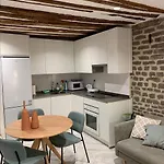Modern & Cozy 1 Bedroom Apartment In Malasana