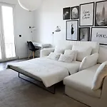 Great views-Luxury apartment in central Gran Vía.