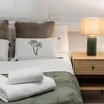 Waou Urban Home Chamberi