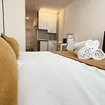 Deluxe VII - Ferga Suites