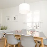Friendly Rentals Nomad La Latina