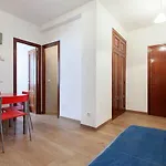 Mercado Anton Martin Apartment