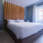 Nuria Hostal