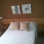 Rooms V. Madrid