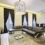 Gobernador Luxury Loft, By Presidence Rentals