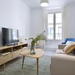 Nqn Aparts & Suites Madrid