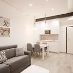 Apartamento Nuevo Y De Lujo En Puerta Del Sol