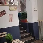 Grupo Rh - Hostel