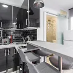 Argueelles Apartment