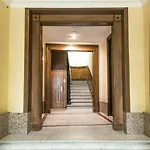 Moderno Diseno Madrid Centro Sol 5