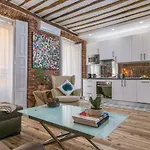 Bonito Apartamento En Tipica Corrala En El Centro De Madrid