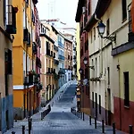 Apartment In Lavapies Madrid Center