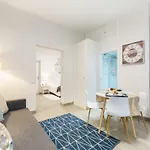 Plaza Mayor, Madrid House Apartments