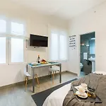 Puerta Del Sol, Madrid House Apartments