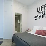 Plaza Callao, Madrid House Apartments