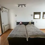Luxury Apartment For Business & Family Trips