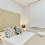 Leeways Apartment III In Gran Via
