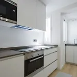 Dobo Rooms - Relatores III Apartment