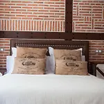 Suites Miguel Angel - Adults Only