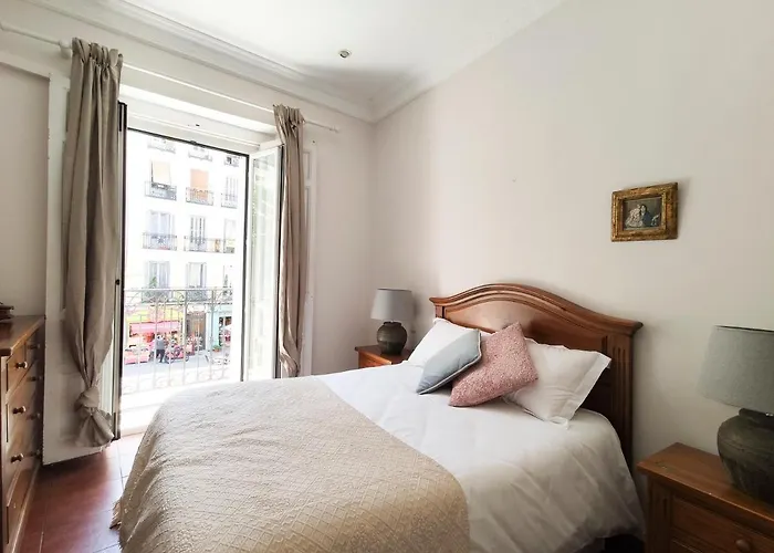 Charmy Apartment Chueca\'S Square