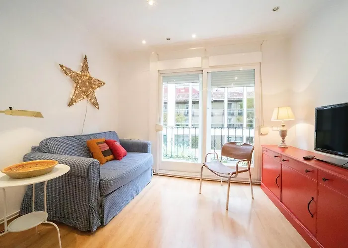 Apartamento Moderno en Edificio Clásico del Centro