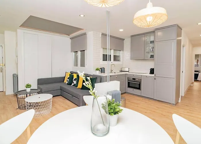 Superb Apartment Near Madrid Rio By Batuecas