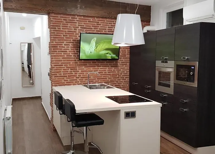 Picasso Callao Wifi Free - Temporada Rental Workers & Stud