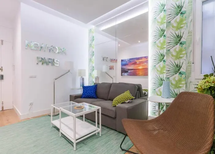 Encantador Apartamento con Patio en La Latina By Batuecas