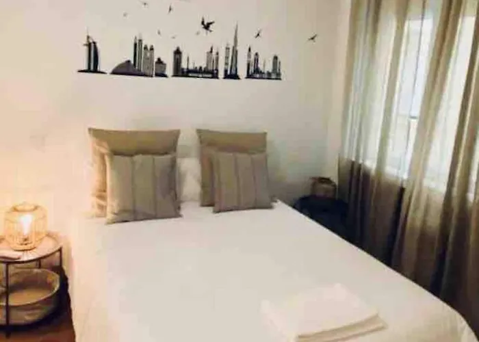Excelente Piso De 3 Habitaciones En La Latina