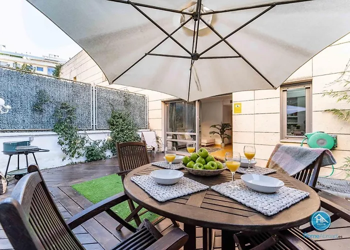 Elegant Grand Villa - Madrid City Center