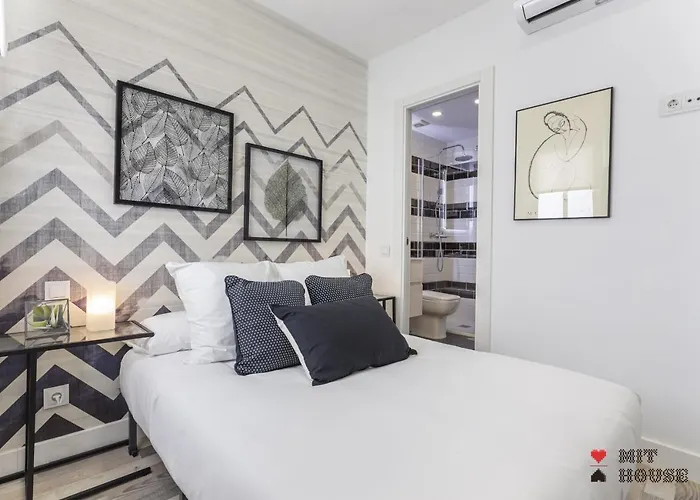 Mit House Puerta De America II En Madrid