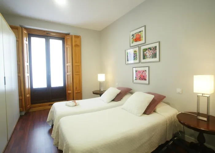 Apartamento Al Lado De Gran Via - Pink