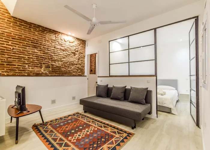 Fabulous Apartment In Anton Martin