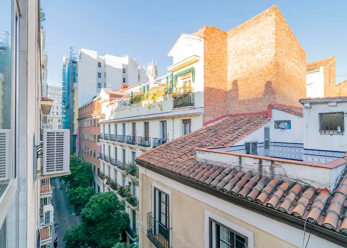 Far Home Gran Via