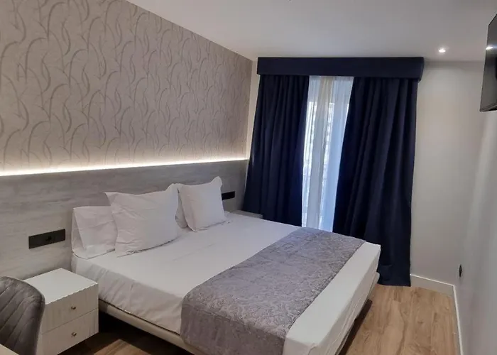 Ch La Petite Maison - Boutique - Madrid