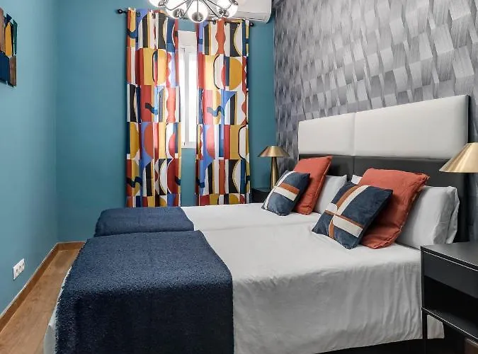 Beautiful Room In Heart Of Madrid
