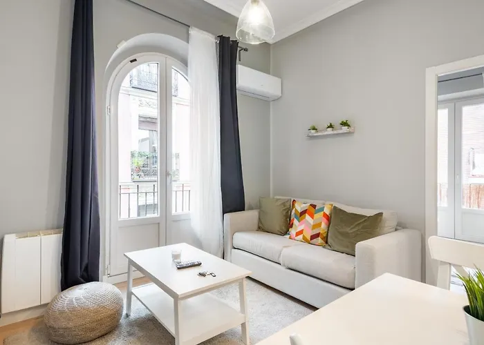 2 Bedrooms 1 Bathroom Furnished - Lavapies - Modern - Mintystay