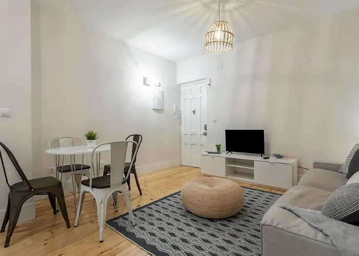 1 Bedroom 1 Bathroom Furnished - Chamberi - Cozy Modern- Mintystay