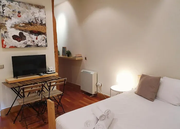 Enjoy A Cosy Studio In Malasana Bar